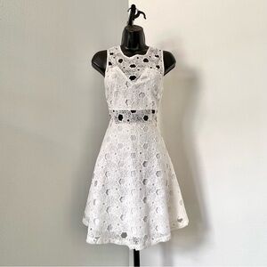 White Mini A-line lace dress 🕊